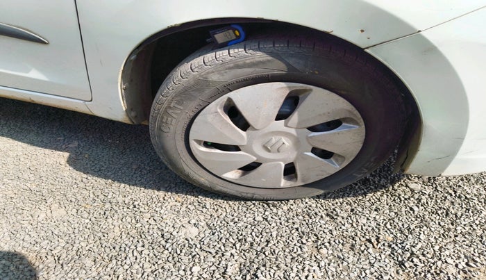 2016 Maruti Celerio VDI, Diesel, Manual, 1,29,647 km, tyre