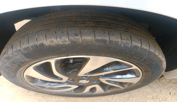 2021 Maruti Baleno ZETA PETROL 1.2, Petrol, Manual, 54,098 km, tyre