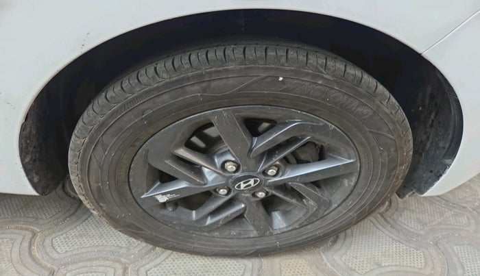 2021 Hyundai GRAND I10 NIOS SPORTZ 1.2 KAPPA VTVT CNG, CNG, Manual, 65,943 km, tyre