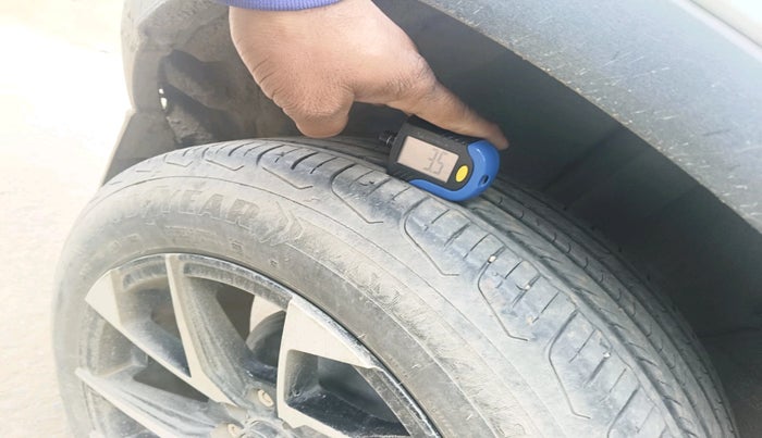 2024 Tata PUNCH ADVENTURE MT CNG , Petrol, Manual, 26,635 km, tyre