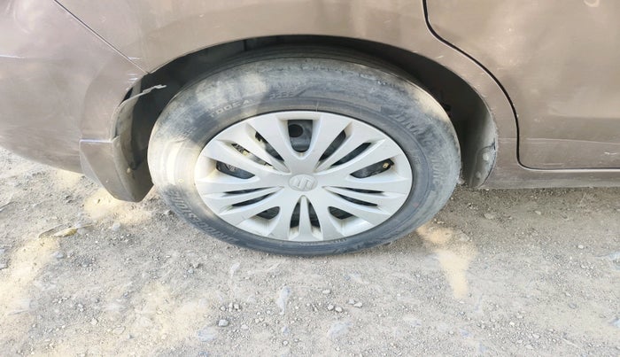 2012 Maruti Ertiga VXI, Petrol, Manual, 1,17,796 km, tyre