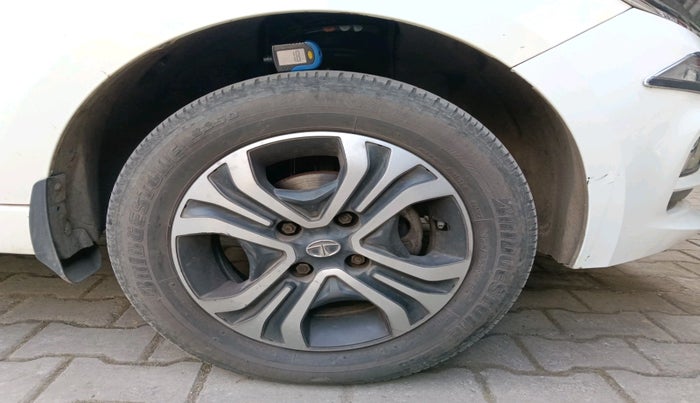 2022 Tata TIGOR XZ PLUS CNG, Petrol, Manual, 39,906 km, tyre