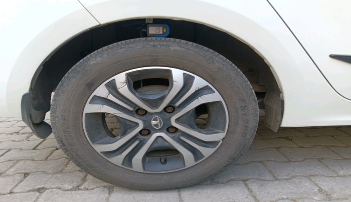 2022 Tata TIGOR XZ PLUS CNG, Petrol, Manual, 39,906 km, tyre