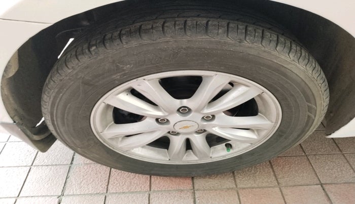 2015 Chevrolet Cruze LTZ AT, Diesel, Automatic, 86,274 km, tyre