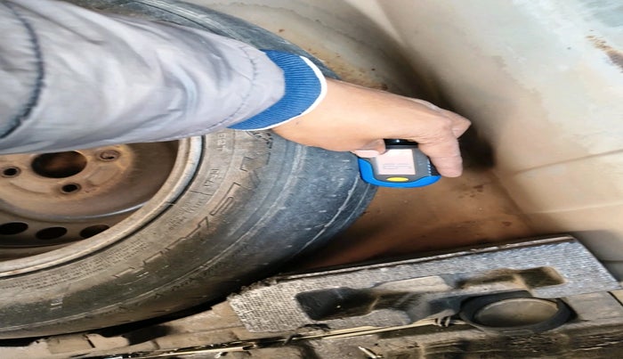 2015 Honda Amaze 1.2L I-VTEC VX, Petrol, Manual, 92,077 km, tyre