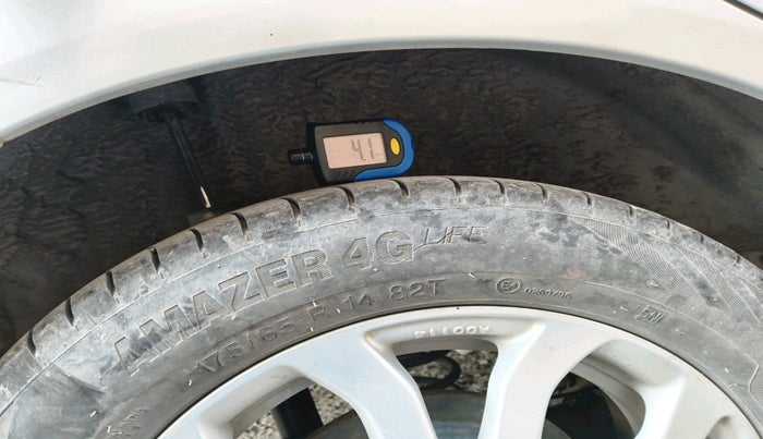 2015 Honda Amaze 1.2L I-VTEC VX, Petrol, Manual, 92,077 km, tyre