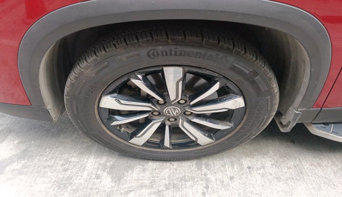 2020 MG HECTOR PLUS SHARP 1.5 PETROL TURBO DCT 6-STR, Petrol, Automatic, 88,645 km, tyre