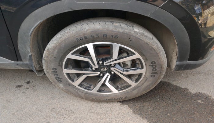 2024 Hyundai VENUE S (O) Plus 1.2 Petrol , Petrol, Manual, 10,036 km, tyre