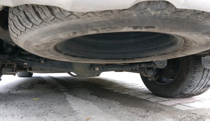 2017 Ford Endeavour TITANIUM 3.2 4X4 AT, Diesel, Automatic, 1,27,179 km, tyre