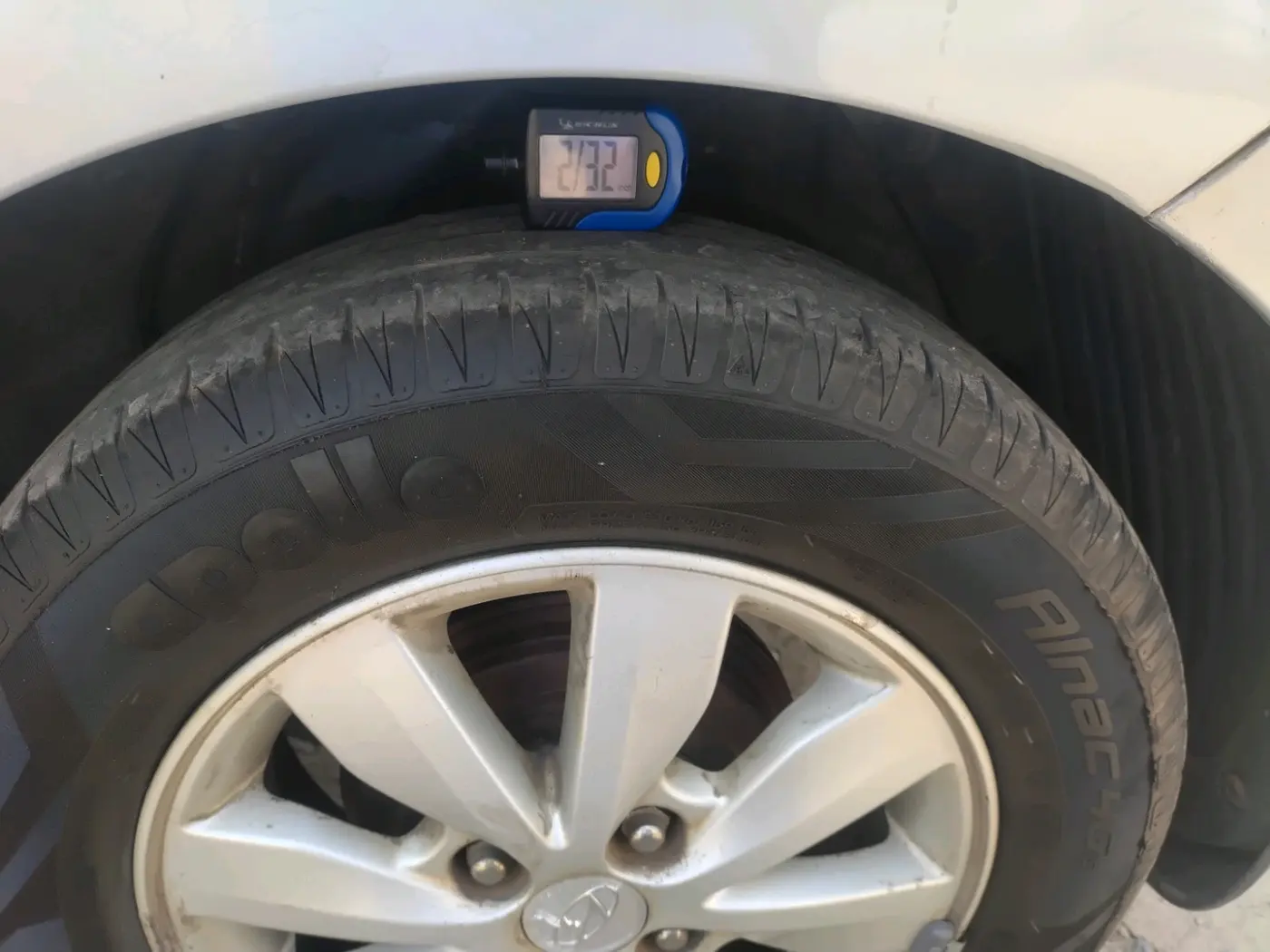 2012 Hyundai i20 SPORTZ 1.2, Petrol, Manual, 2,04,340 km, tyre