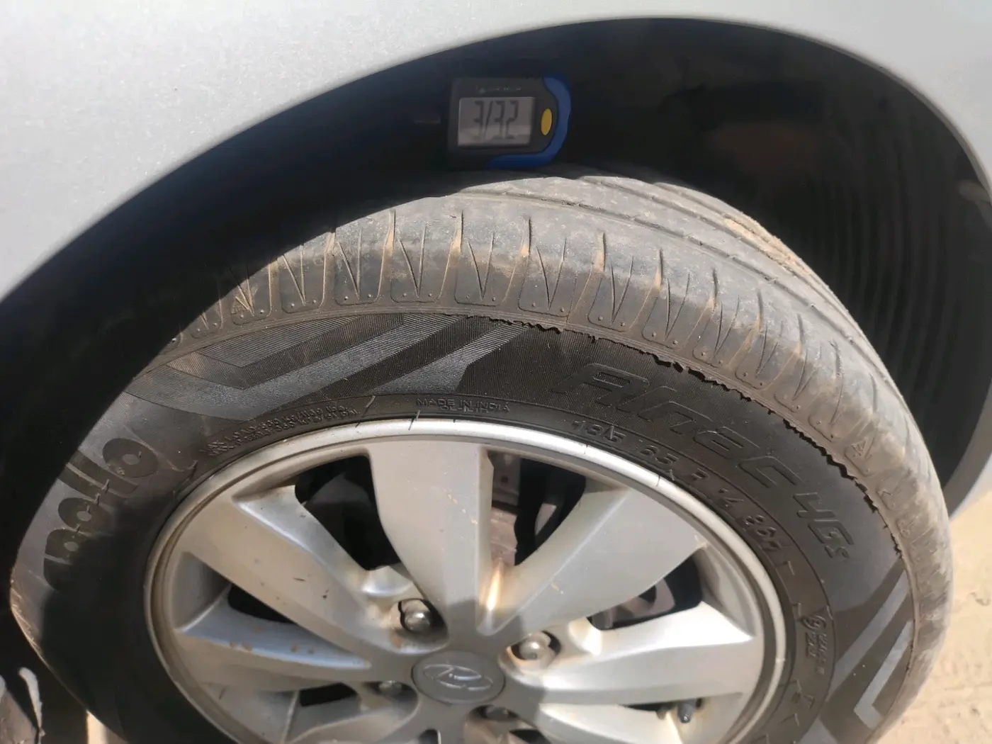 2012 Hyundai i20 SPORTZ 1.2, Petrol, Manual, 2,04,340 km, tyre