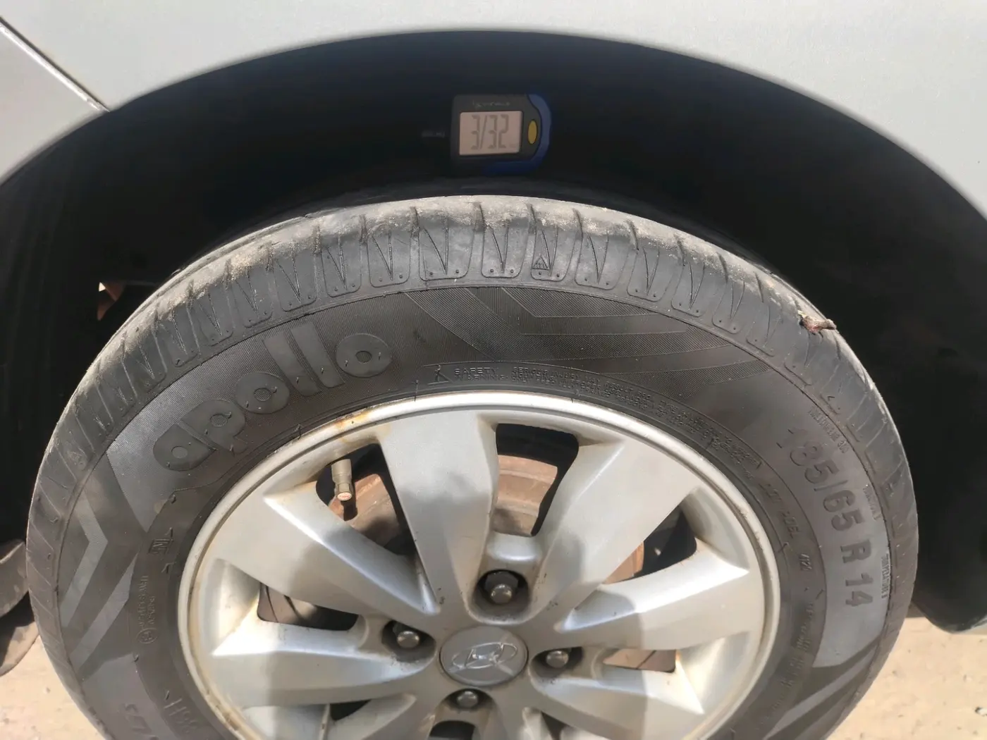 2012 Hyundai i20 SPORTZ 1.2, Petrol, Manual, 2,04,340 km, tyre