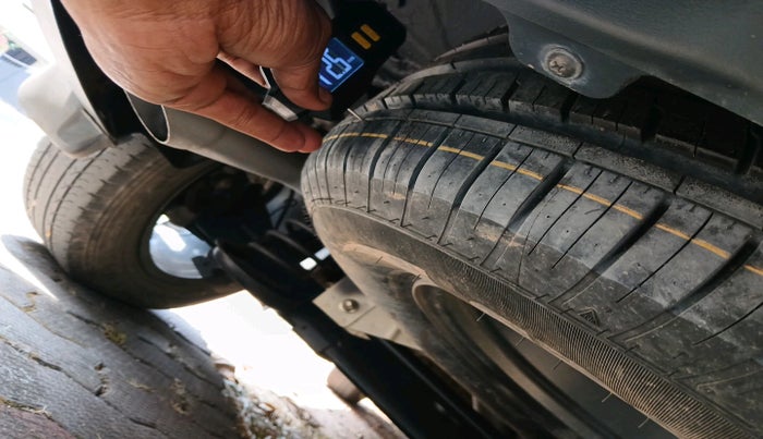 2021 Tata Safari XT PLUS, Diesel, Manual, 35,922 km, tyre