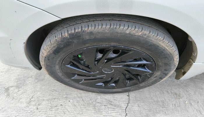 2015 Maruti Ertiga VXI CNG, Petrol, Manual, 74,662 km, tyre