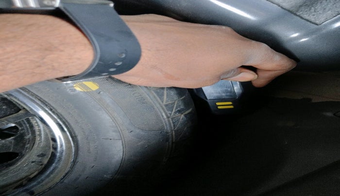 2021 Ford FREESTYLE TITANIUM 1.2 PETROL, Petrol, Manual, 42,725 km, tyre