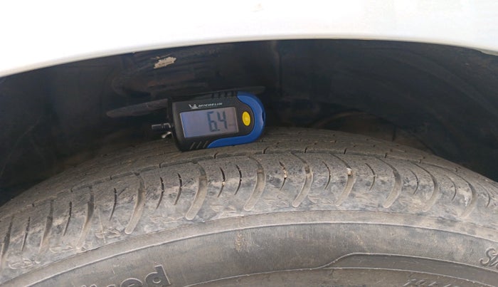 2023 Toyota Glanza S AMT, Petrol, Automatic, 26,779 km, tyre