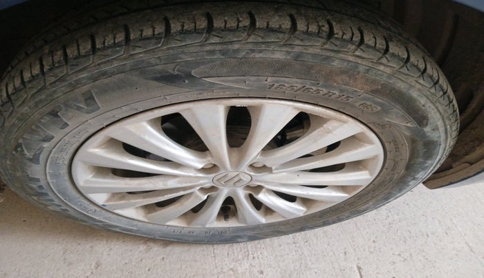 2019 Maruti Ciaz DELTA 1.5 SHVS MT PETROL, Petrol, Manual, 63,827 km, tyre