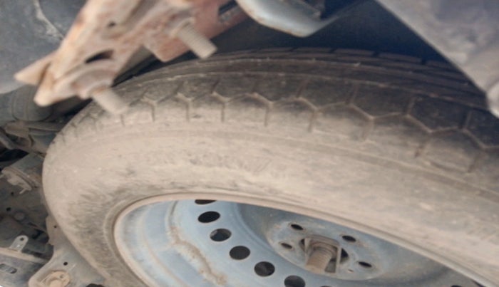 2022 Mahindra XUV700 AX 3 D MT 7 STR, Diesel, Manual, 71,594 km, tyre