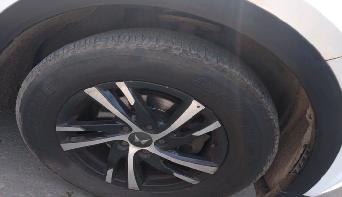 2022 Mahindra XUV700 AX 3 D MT 7 STR, Diesel, Manual, 71,594 km, tyre