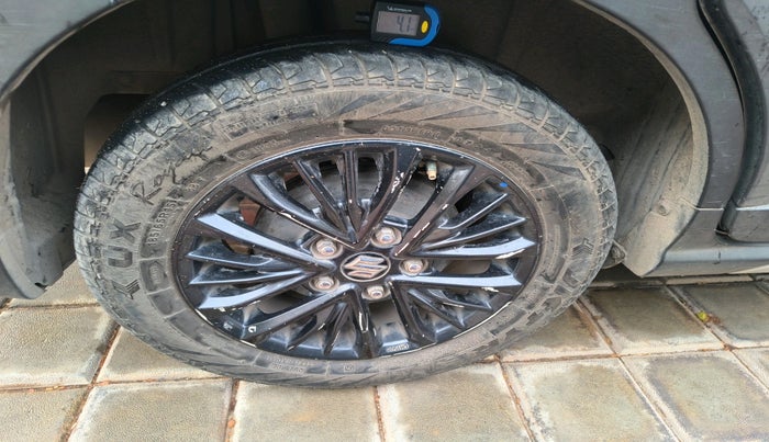 2019 Maruti XL6 ALPHA AT, Petrol, Automatic, 73,222 km, tyre