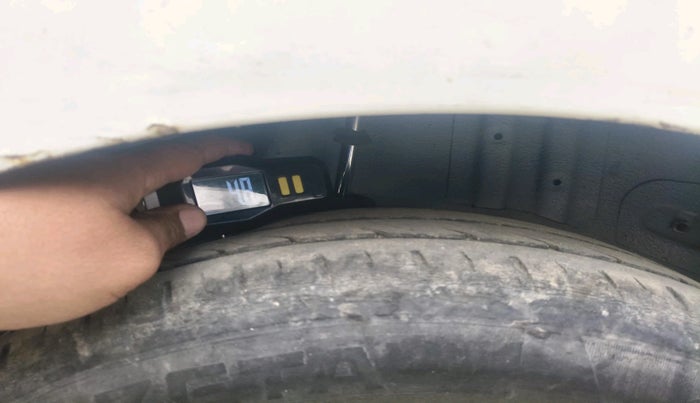 2014 Chevrolet Beat LS DIESEL, Diesel, Manual, 57,412 km, tyre