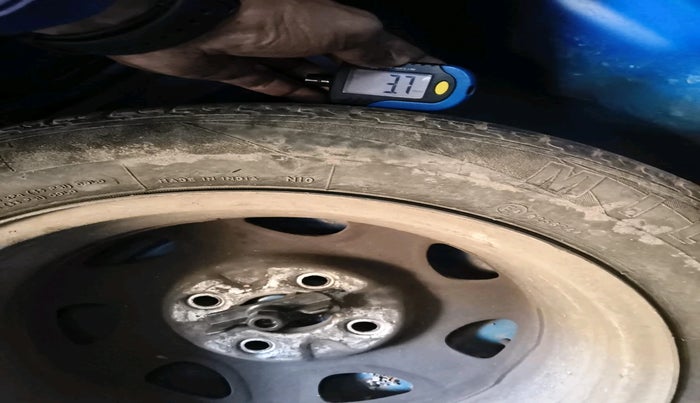 2014 Hyundai Eon 1.0 MAGNA +, Petrol, Manual, 60,820 km, tyre