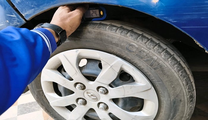 2014 Hyundai Eon 1.0 MAGNA +, Petrol, Manual, 60,820 km, tyre