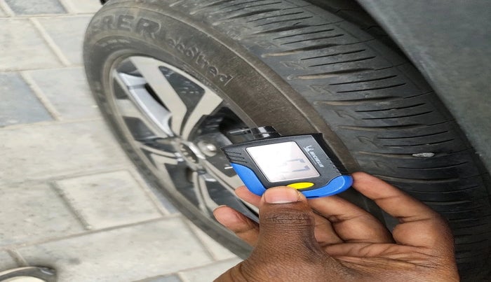 2020 KIA SONET HTX PLUS 1.0 IMT, Petrol, Manual, 26,089 km, tyre