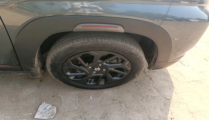 2024 Maruti FRONX DELTA PLUS 1.2L AGS, Petrol, Automatic, 3,503 km, tyre