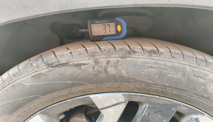 2024 Hyundai EXTER SX(O) 1.2 AMT, Petrol, Automatic, 8,999 km, tyre