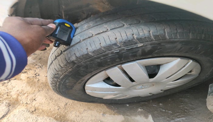 2014 Maruti Alto 800 VXI, Petrol, Manual, 91,733 km, tyre