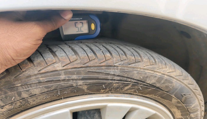 2012 Maruti Alto K10 VXI, Petrol, Manual, 96,512 km, tyre