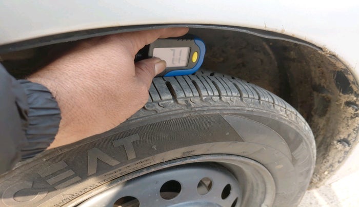 2014 Maruti Celerio VXI AMT, Petrol, Automatic, 62,467 km, tyre