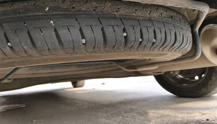 2022 Maruti Ertiga VXI AT SHVS, Petrol, Automatic, 84,805 km, tyre