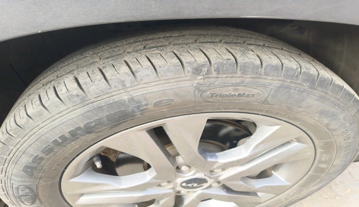 2023 KIA SELTOS HTX PETROL 1.5, Petrol, Manual, 36,840 km, tyre