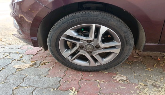 2023 Tata TIGOR XZ PLUS PETROL, Petrol, Manual, 10,702 km, tyre