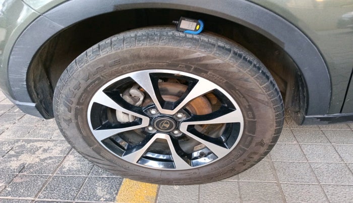 2020 Tata NEXON XZ PLUS SUNROOF PETROL DUAL TONE, Petrol, Manual, 63,315 km, tyre