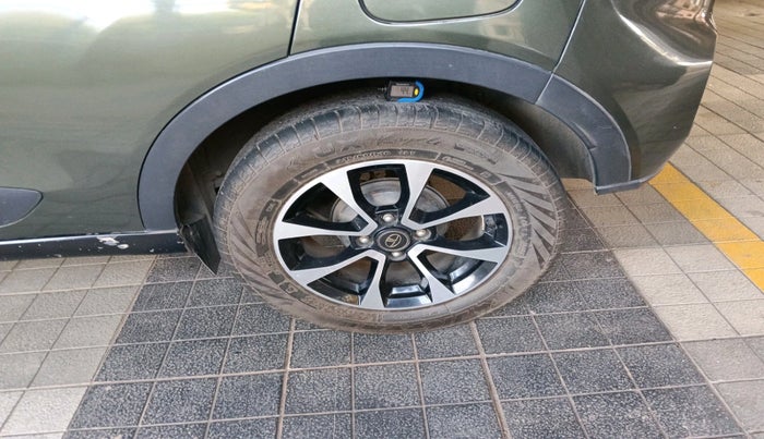 2020 Tata NEXON XZ PLUS SUNROOF PETROL DUAL TONE, Petrol, Manual, 63,315 km, tyre