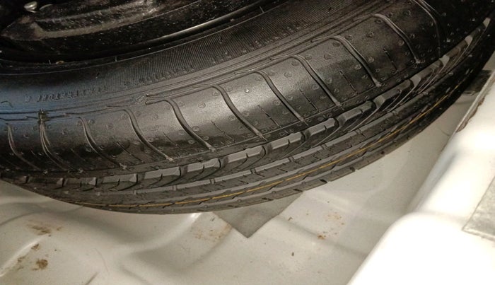 2020 Tata NEXON XZ PLUS SUNROOF PETROL DUAL TONE, Petrol, Manual, 63,315 km, tyre