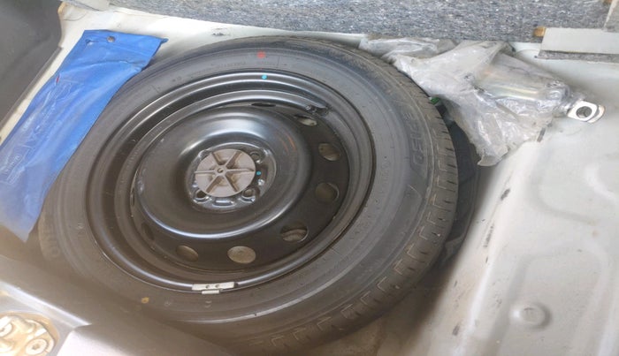 2018 Maruti IGNIS DELTA 1.2, Petrol, Manual, 73,007 km, tyre