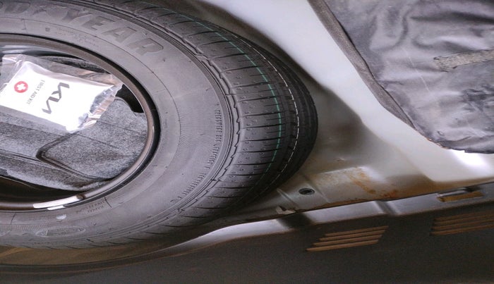 2023 KIA SONET HTK PLUS 1.0 IMT, Petrol, Manual, 35,000 km, tyre