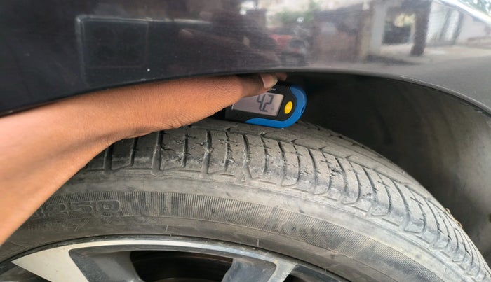 2022 Tata Tiago XZA PLUS PETROL, Petrol, Automatic, 17,657 km, tyre