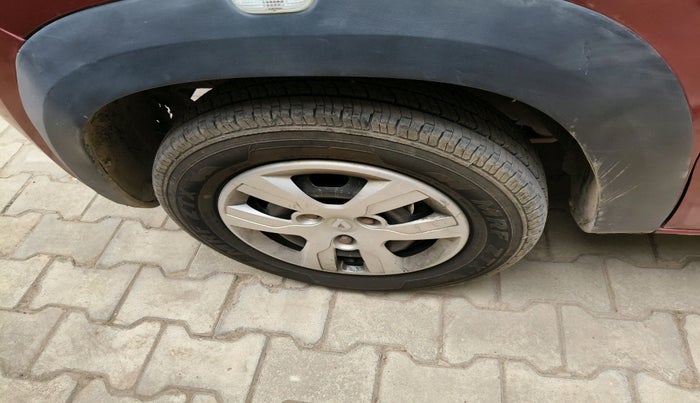 2019 Renault Kwid RXT 1.0 (O), Petrol, Manual, 54,477 km, tyre