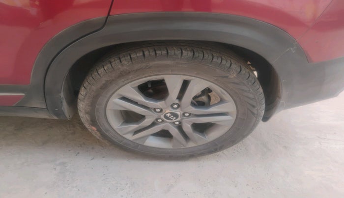 2021 KIA SELTOS HTX PLUS 1.5 DIESEL, Diesel, Manual, 1,77,260 km, tyre