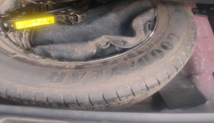 2021 KIA SELTOS HTX PLUS 1.5 DIESEL, Diesel, Manual, 1,77,260 km, tyre