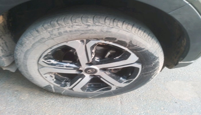 2022 Tata NEXON XE PETROL, Petrol, Manual, 35,502 km, tyre