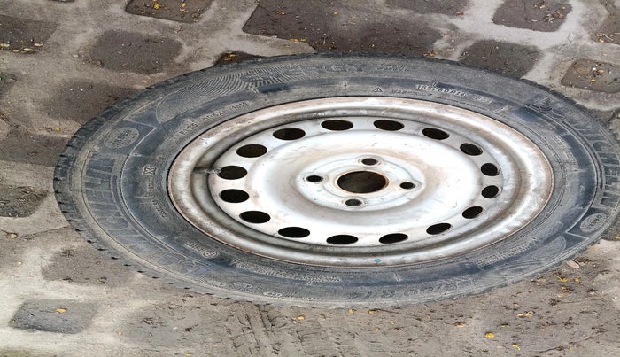 2017 Maruti Swift LDI, Diesel, Manual, 55,194 km, tyre