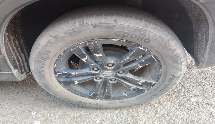 2018 Maruti Vitara Brezza ZDI PLUS AMT, Diesel, Automatic, 1,29,988 km, tyre