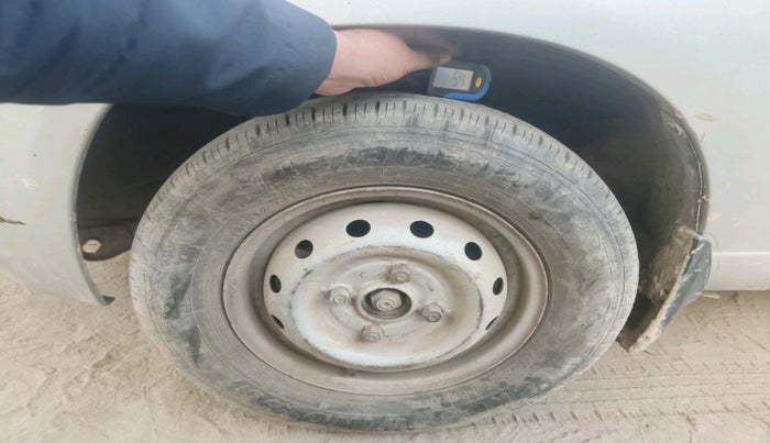 2012 Maruti Alto LXI CNG, Petrol, Manual, 63,161 km, tyre