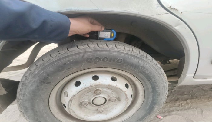 2012 Maruti Alto LXI CNG, Petrol, Manual, 63,161 km, tyre